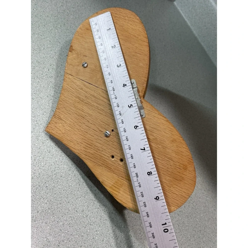 Small Wooden Heart Decorative Trinket Shelf Cottage Grandma Core 90s 9.5 Inch